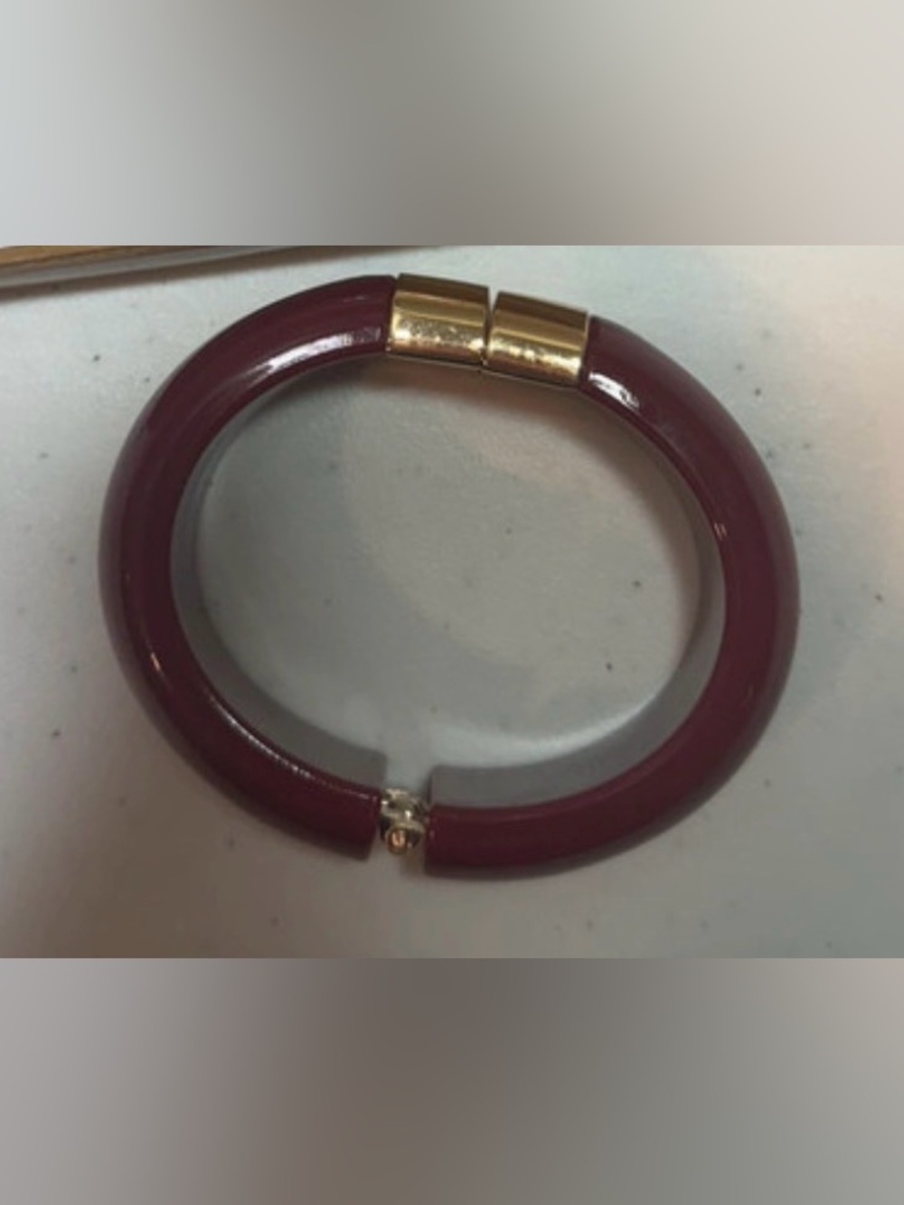 NWOT Burgundy custom made Bracelet with Gold Accents with magnetic clip